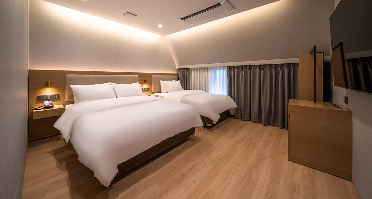Standard Twin Room