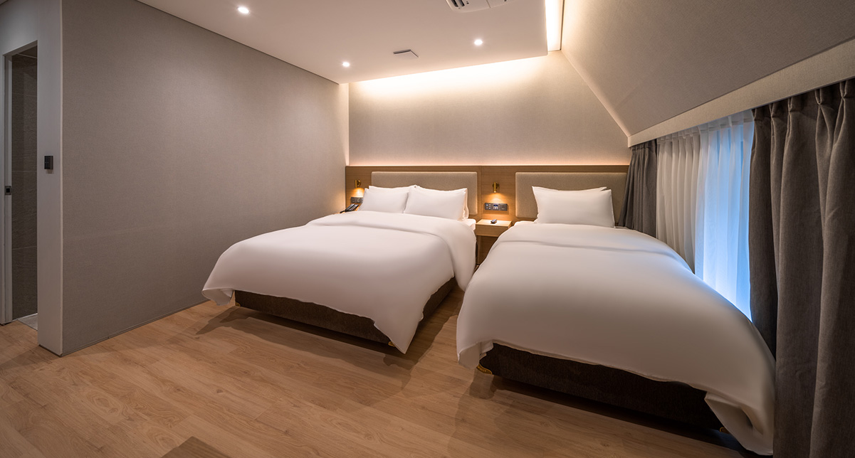 Standard Twin Room